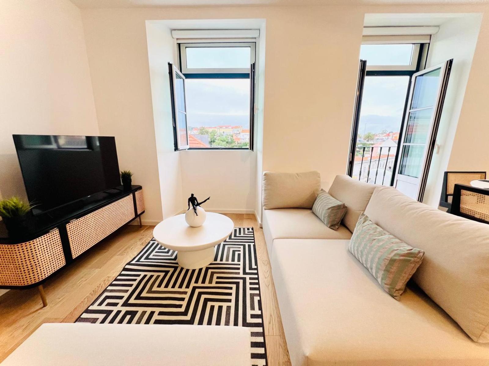Lisbon Pink House II Beautiful 2 Bedroom Flat In City Center Exterior foto