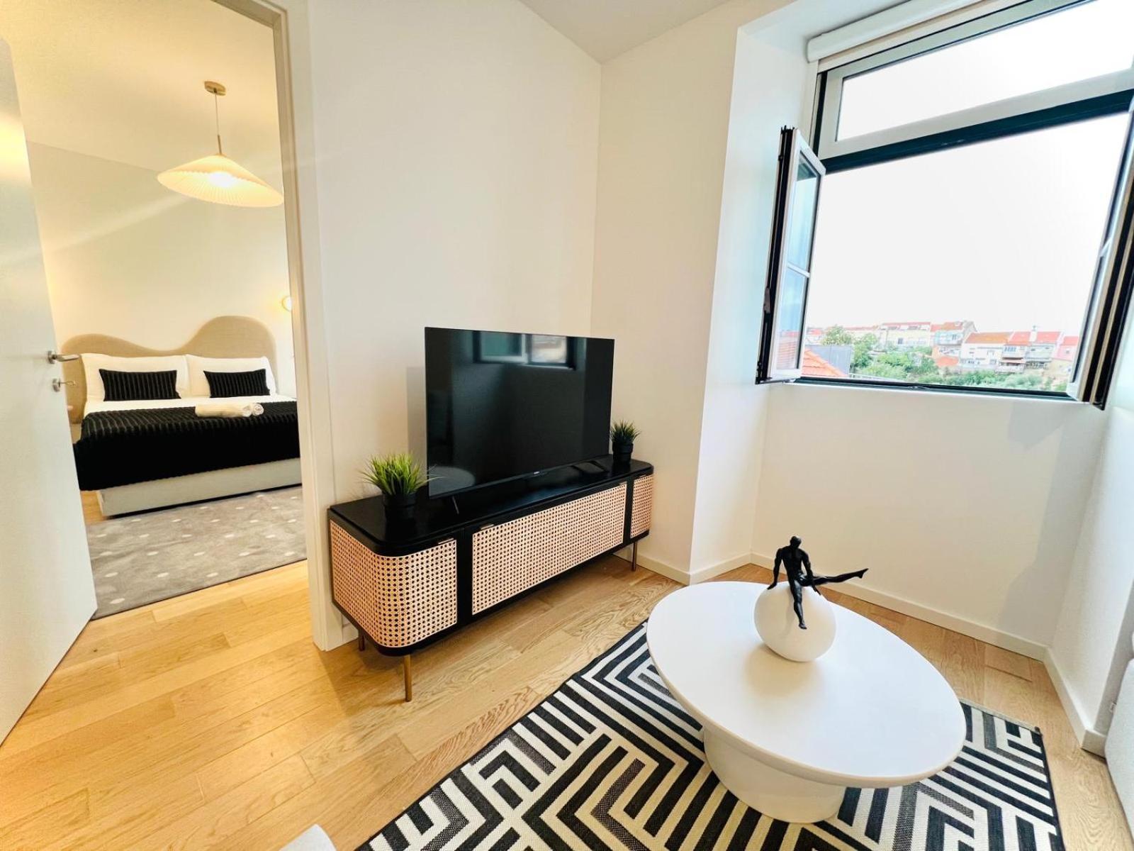 Lisbon Pink House II Beautiful 2 Bedroom Flat In City Center Exterior foto